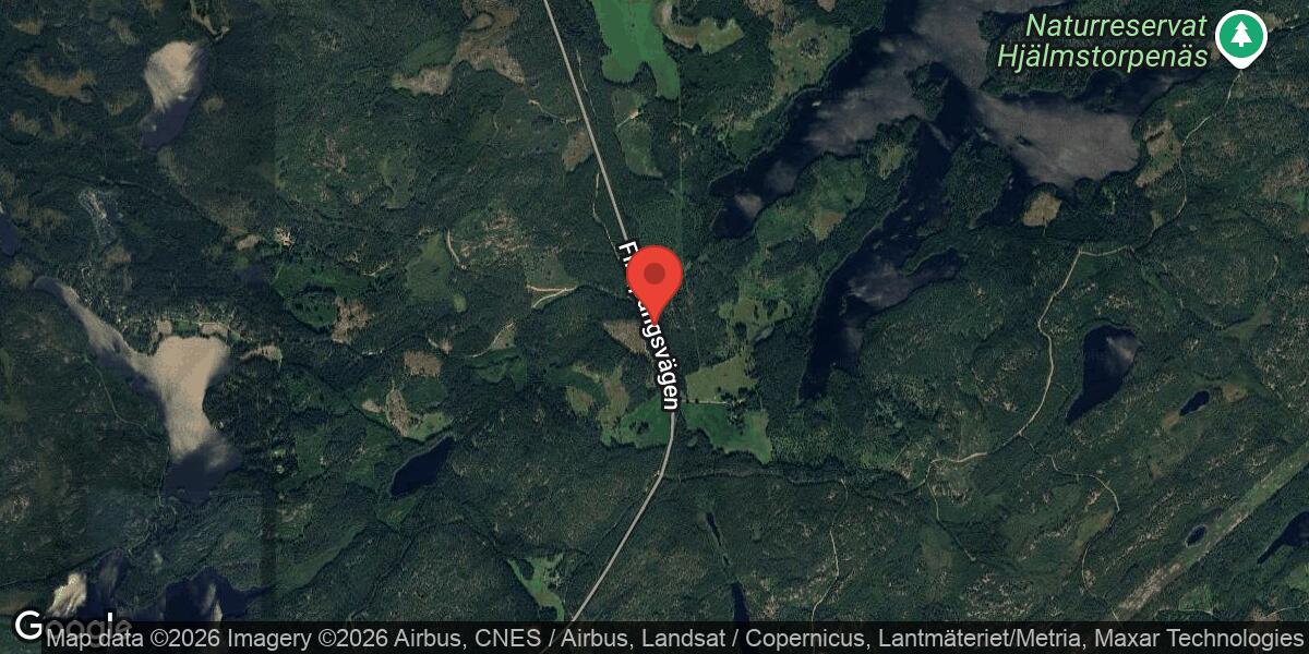 Nedfallet träd på väg 1173 vid Häradstorp påverkar trafiken