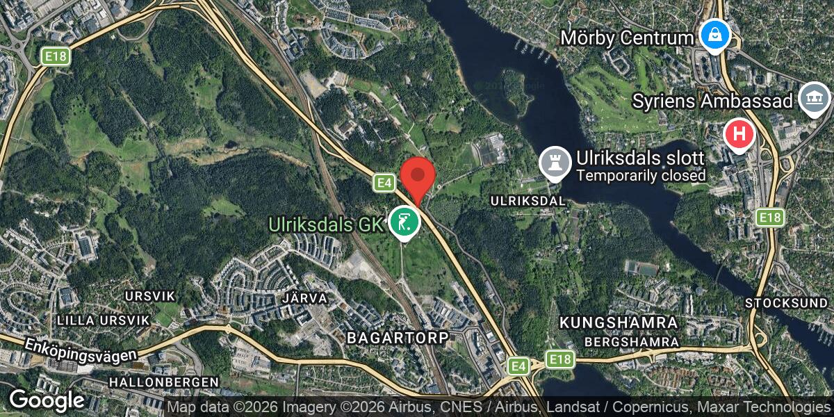 Rådjur på vägen vid Trafikplats Järva Krog på E4 mot Uppsala