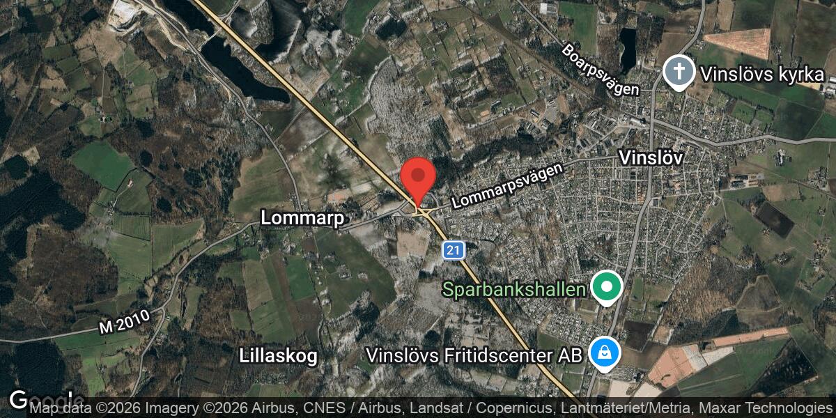 Föremål på avfarten vid trafikplats Lommarp påverkar trafiken på Väg 21