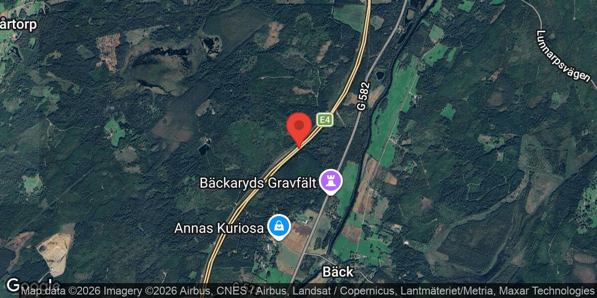 Stillastående lastbil på E4 söder om Ljungby orsakar mindre trafikpåverkan