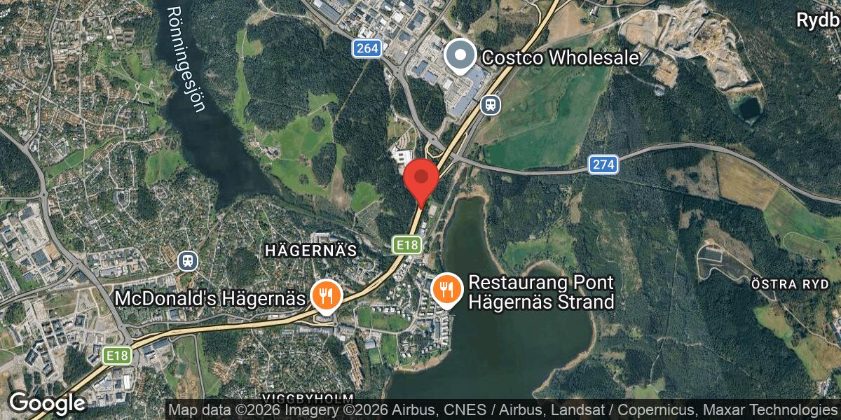 Fordonshaveri på E18 vid Trafikplats Arninge i riktning mot Norrtälje