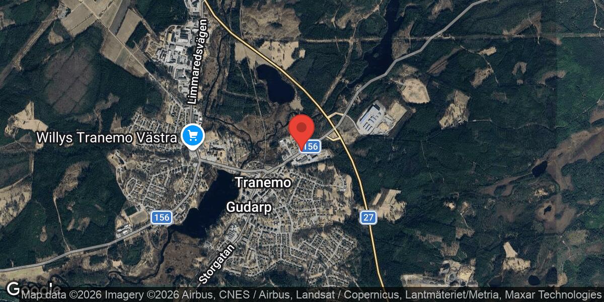 Nedfallet träd blockerade väg 156 mellan Tranemo och Björsdamm