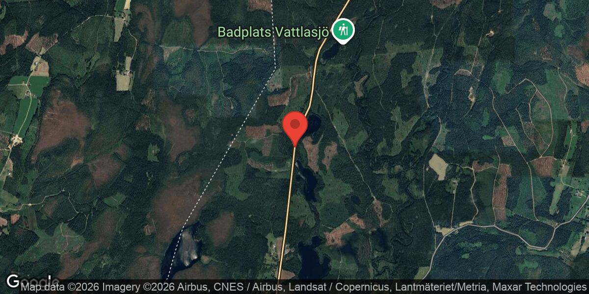 Nedfallet träd blockerade väg 26 mellan Öreryd N och N Unnaryd