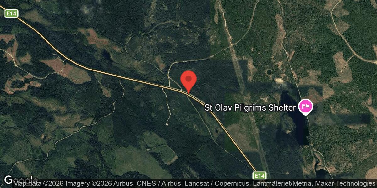 Personbil i diket på E14 mellan Jämtkrogen och Bensjö – stor påverkan på trafiken