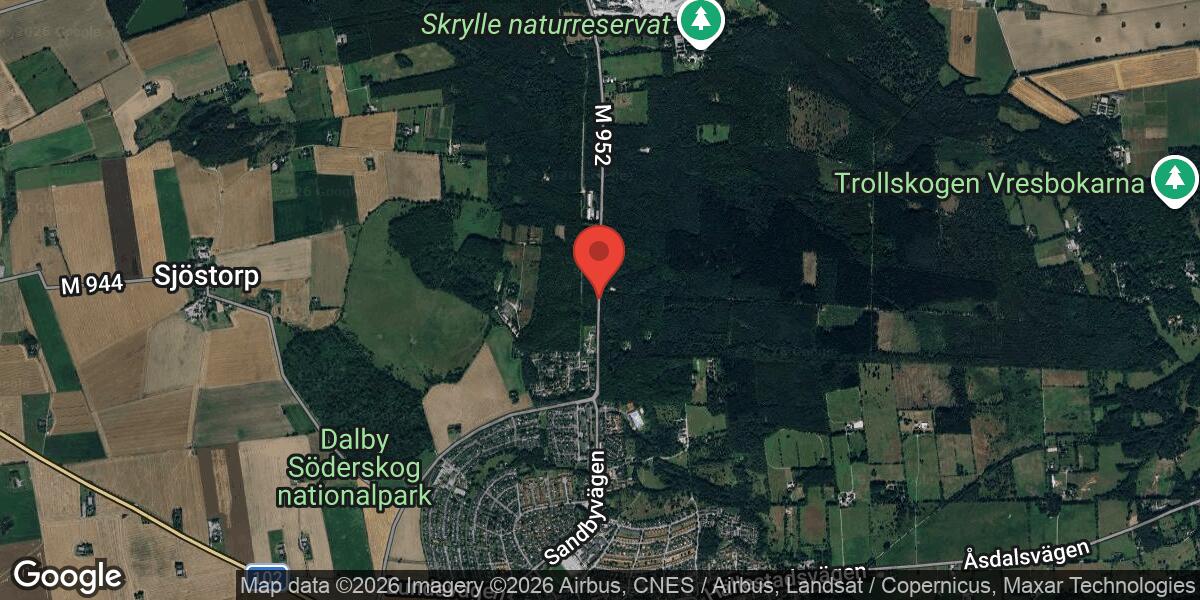 Nedfallet träd blockerade väg 952 mellan Dalby och Rögle