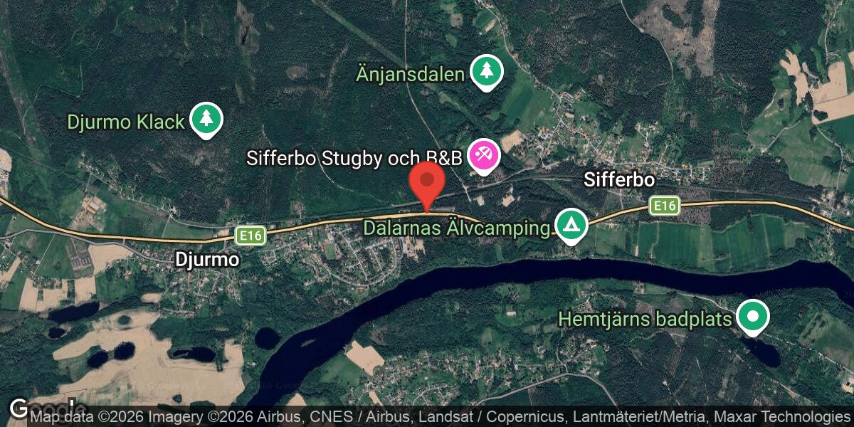 Nedfallet träd blockerade körfält på E16 mellan Sifferbo och Djurmo