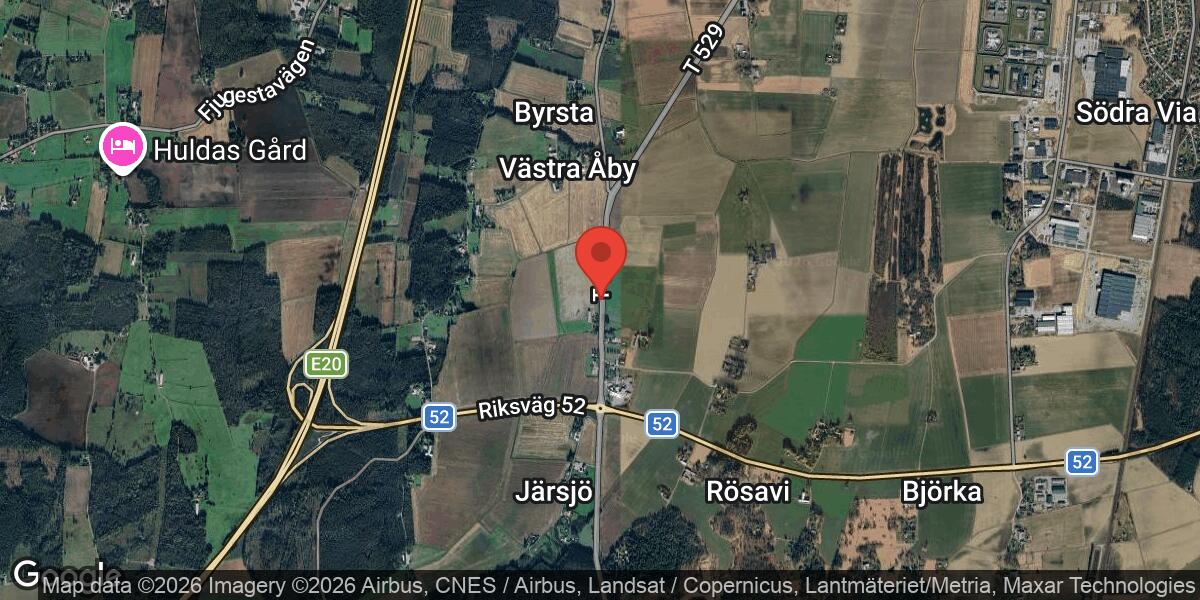 Älgar på vägen påverkar trafiken på väg 529 mellan Byrsta och Åby