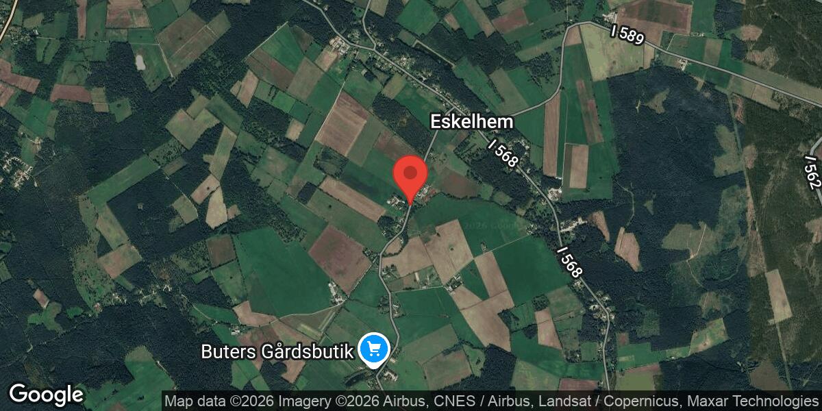 Vägarbete med dikningsarbete på väg 576 mellan Västergarn Kyrka och Eskelhems Kyrka