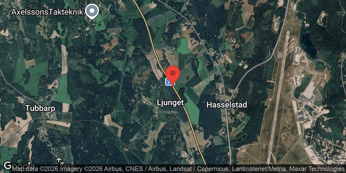 Älg i vägområdet på Väg 27 mellan Möllenäs och Trafikplats Kallinge