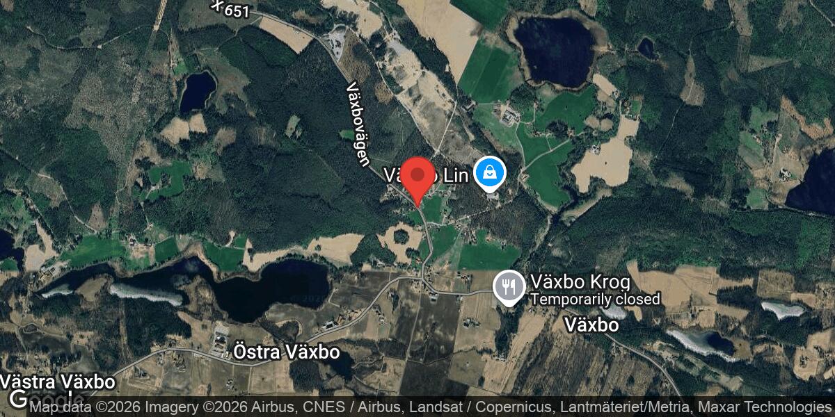 Vägarbete med trädrensning på väg 651 mellan Forneby och Glössbo