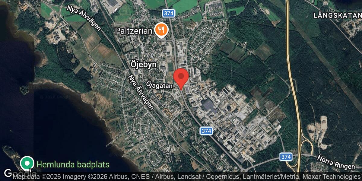 Vägarbete med vägsopning och sandupptagning på väg 374 mellan Rågrindan och Öjebyn