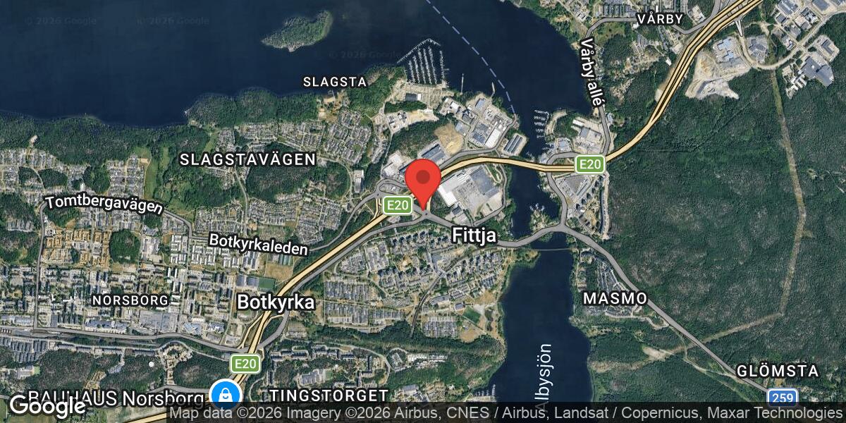 Brand i fordon på Väg 259 vid Fittja