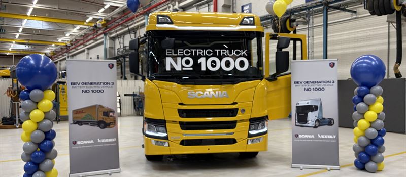 Scania bygger elfordon nummer 1 000 i Södertälje