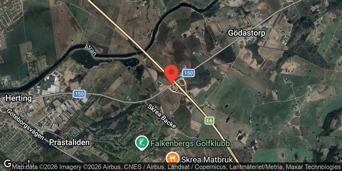 Kollision mellan två personbilar på väg 150 vid Falkenberg