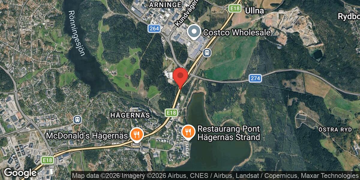 Fordonshaveri på E18 vid Trafikplats Arninge i riktning mot Stockholm