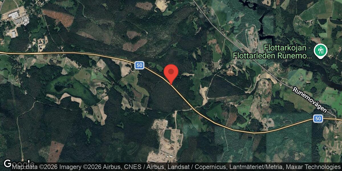 Vägarbete med viltstängselarbete på väg 50 mellan Alfta och Kilen