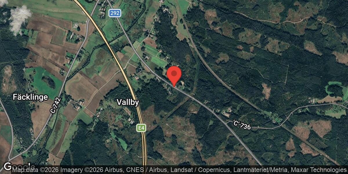 Omfattande brand påverkar väg 292 mellan Svanby och Ingbo