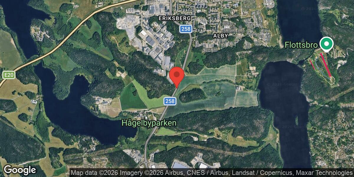 Fordonshaveri på väg 258 mot Tumba orsakar mycket stor påverkan