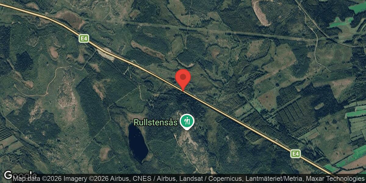 Trafikolycka mellan lastbil och personbil på E4 vid Ökvattnet – Midlandet