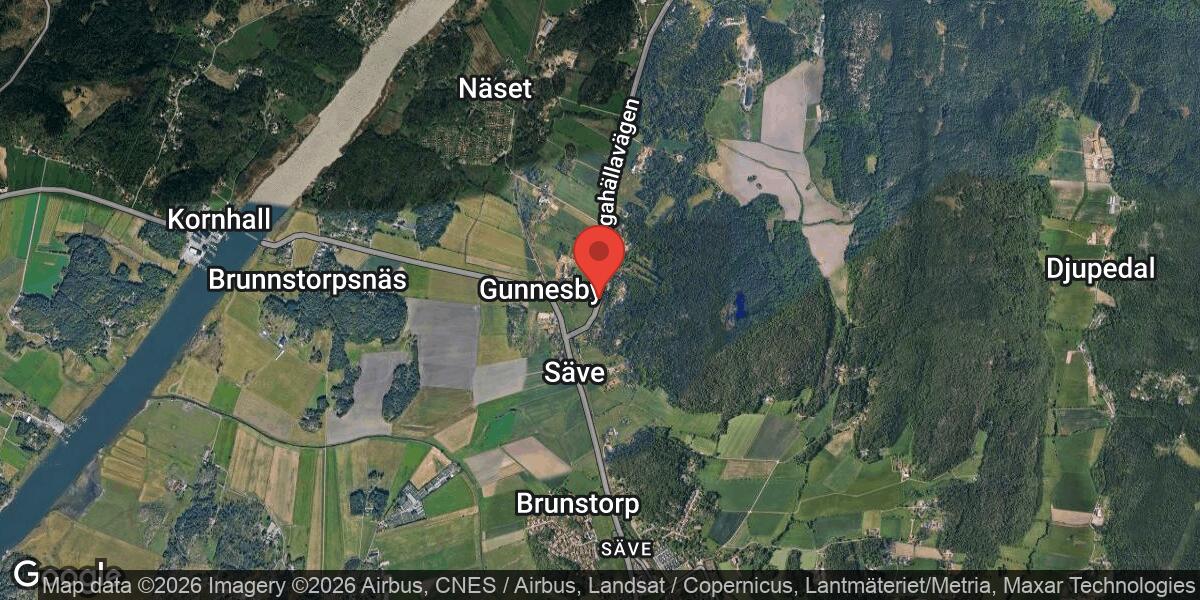 Vägarbete med trafikljus på Väg 587 mellan Gunnesby bro och Rödbomotet