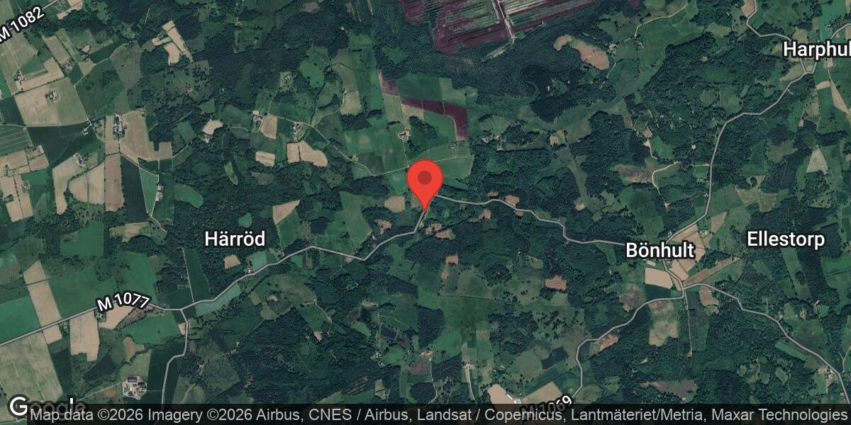 Singelolycka på väg 1077 norr om Ormastorp med stor påverkan