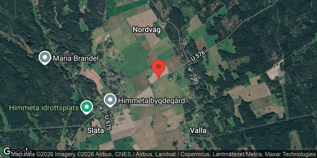 Linjemålning på Väg 576 mellan Strö och Medåker S pågår
