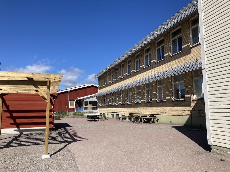 Trafiksäkerhetsåtgärder vid Syrholns skola i Dala-Floda våren 2026