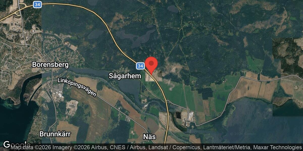 Brand i fordon stängde av väg 34 vid Borensberg