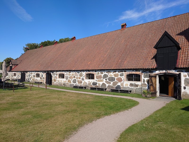 Hattjakt på Hovdala