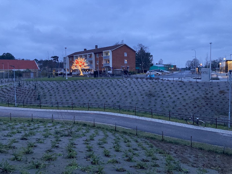 Furulund: Från yllefabrik till grön, stationsnära entré i Kävlinge