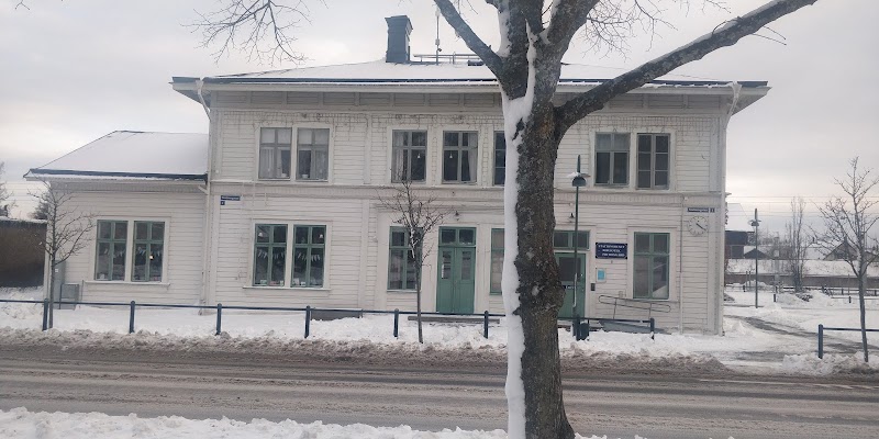 Mälarbanan genom Kolbäck: Från stationsby till regionens pendlarnav