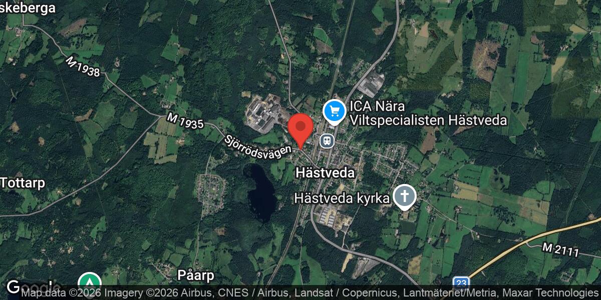 Brand i fordon på väg 1935 vid Hästveda påverkar trafiken