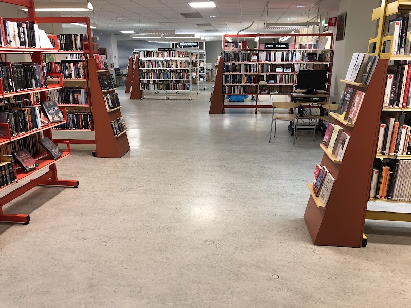 Utställning: Bokbryggan – barnens skapelser