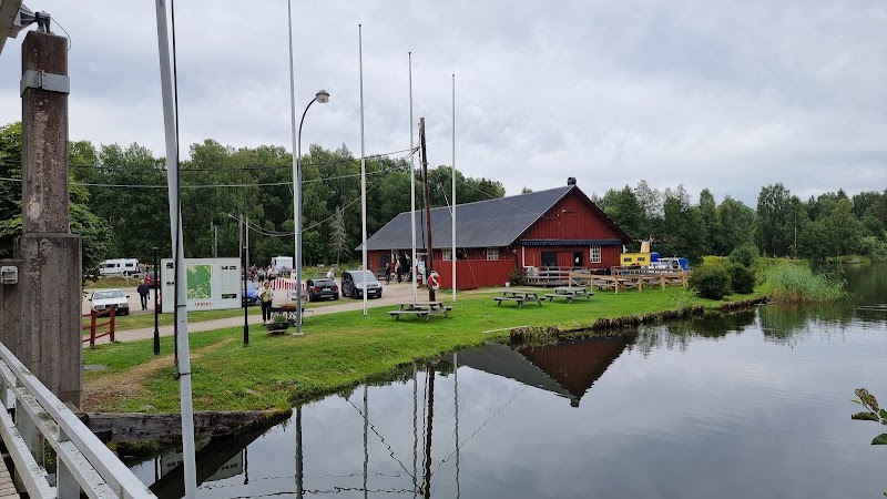Bild- och berättarföreställning om Hjälmare kanal och Hjälmare docka