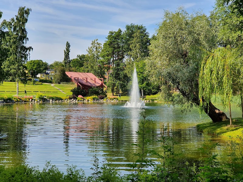Sommarfest för barn och familjer vid Kumlasjön