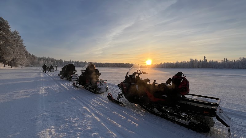 Pizzakväll på Arctic River Lodge