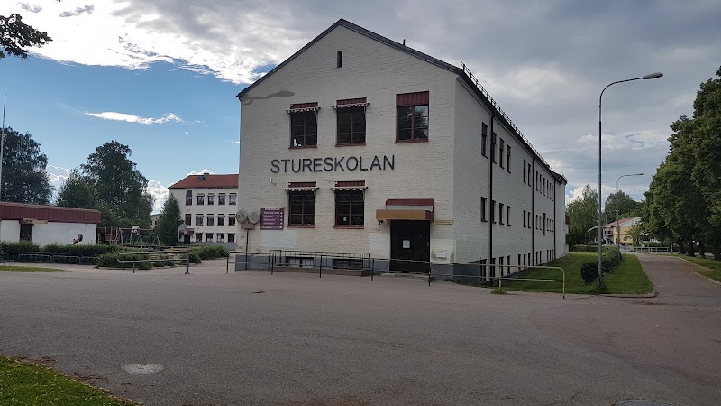 Hedemora satsar på läsglädje i sommar med feriejobbare