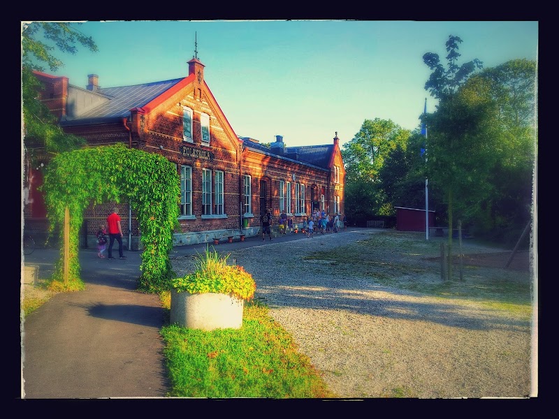 Kommunen säljer Lackalänga skola till KKL Fastigheter