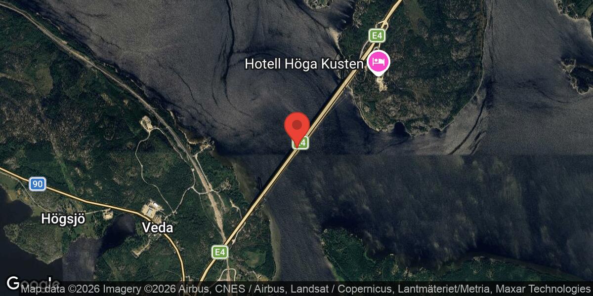 Fordonshaveri på E4 vid Högakustenbron påverkar trafiken