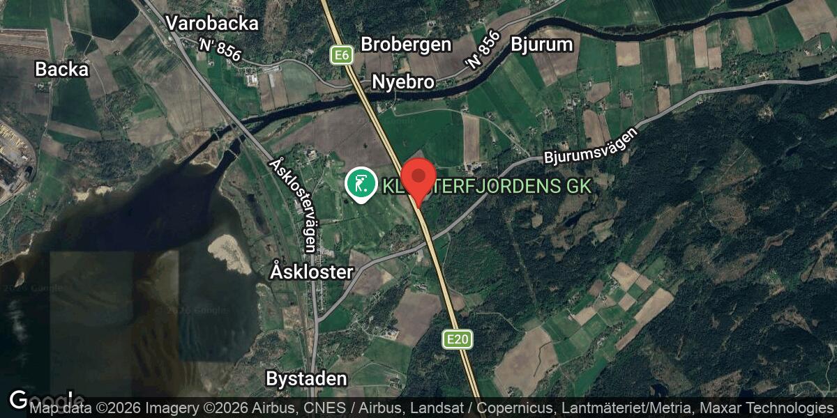 Trafikolycka mellan bil och husbil på E6 vid Varberg