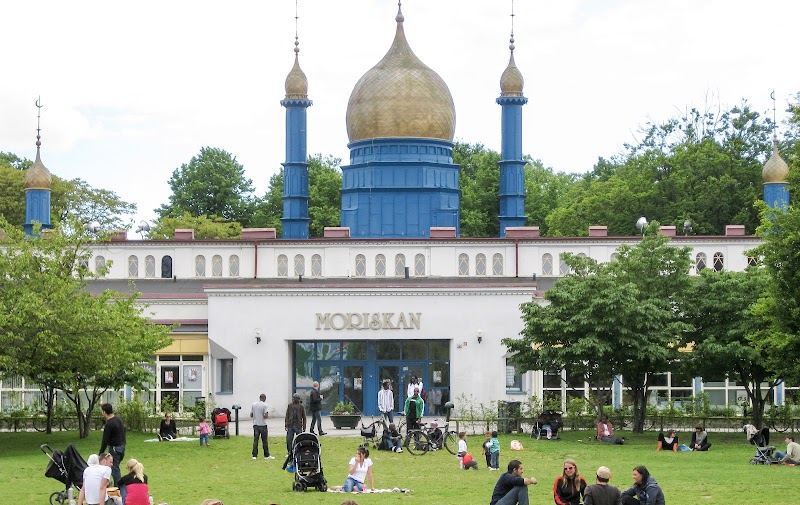 Folkets park: 135 år av politik och nöjen