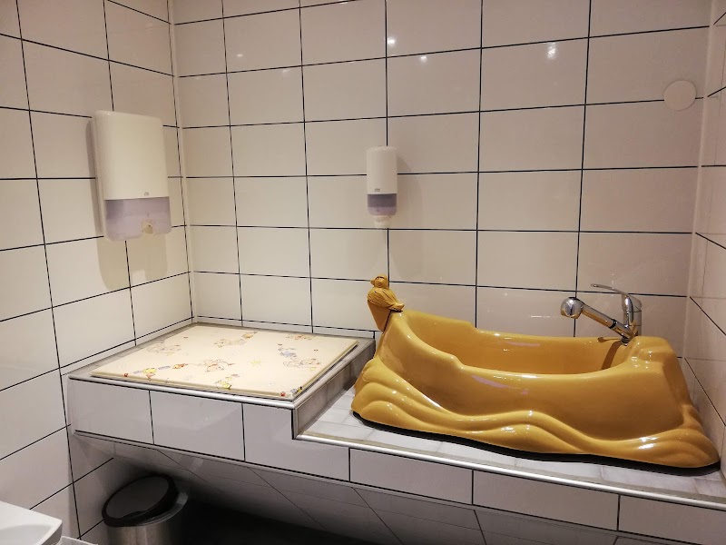 Ägare hotas med vite för förvanskad villa i Mellerud