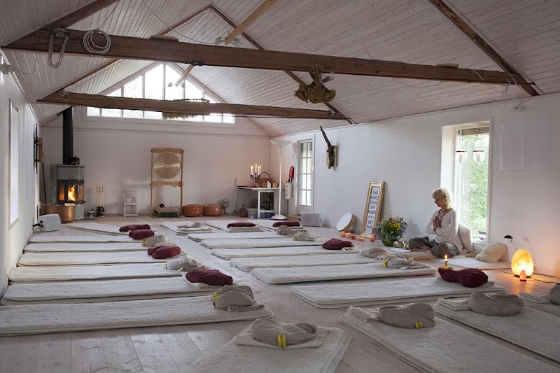 Yoga och pilgrimsvandring i Dala‑Floda
