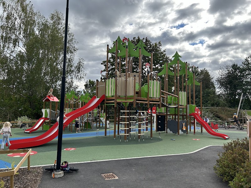 Tillfällig stängning av lekplatsen på Vallgatan i Borensberg den 27 maj