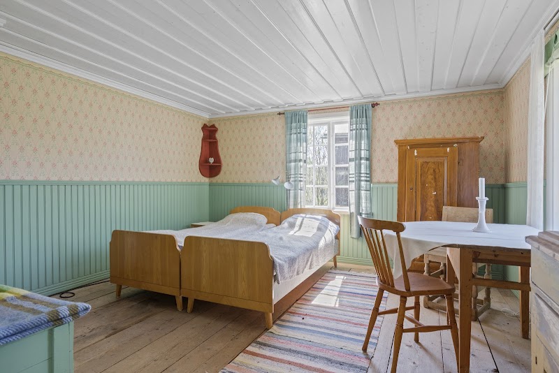 Örtvandring på Allsta Gård