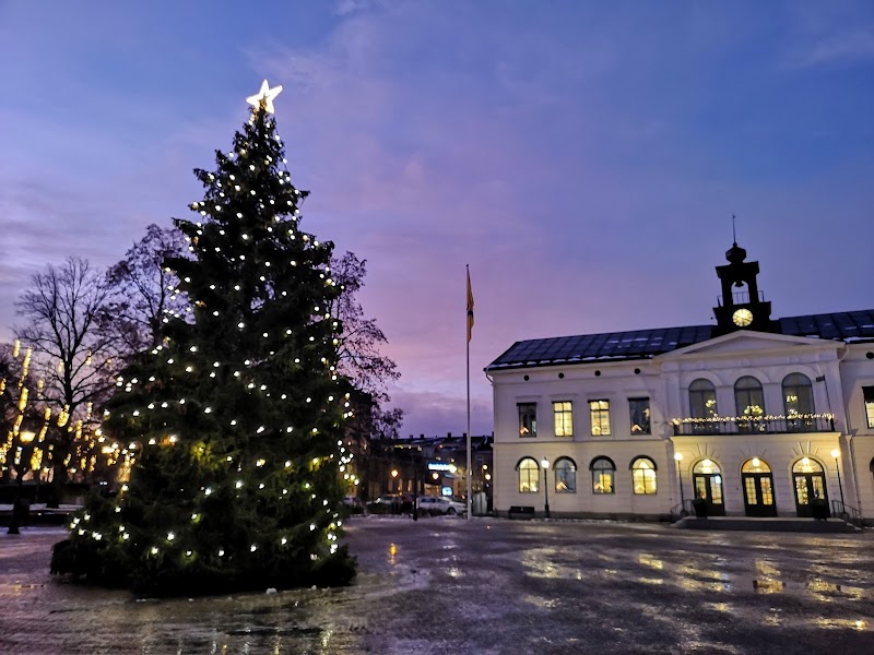 Kommunstyrelsen i Köping antar budgetförslag för 2027
