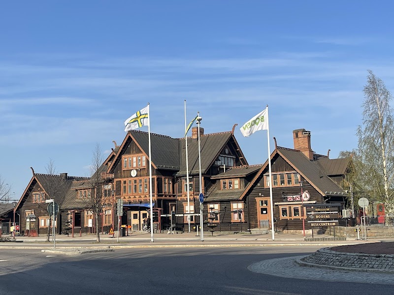 Invigning av Snusfröken i Stationshuset