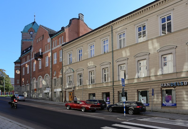 Nybron i Härnösand invigs med festlig kortege