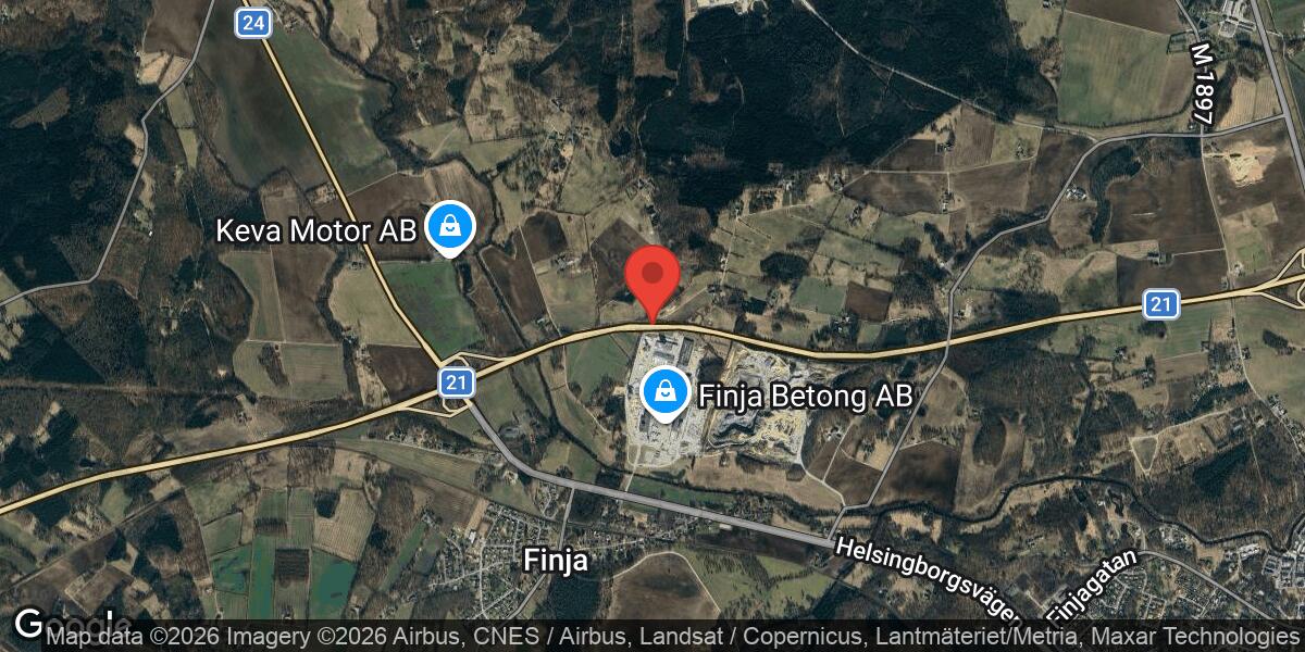 Brand i personbil på väg 21 mellan Vankiva och Finja