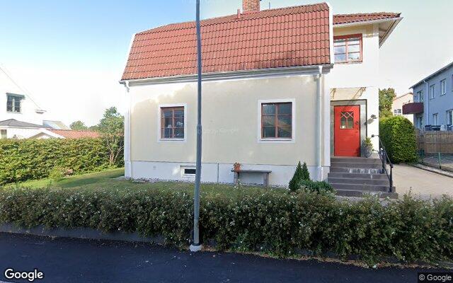 Villa på Zederslundsgatan 14 i Motala såld för 3 600 000kr